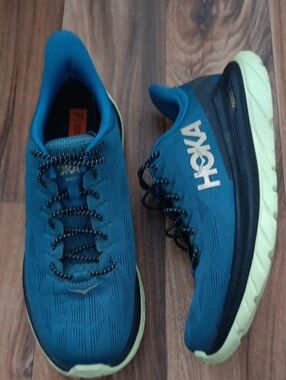 Hoka Mach 4  Everyday Trainers Size 10D